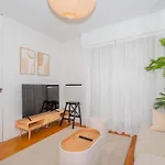 Apartment Ybh Pracer, 27 *