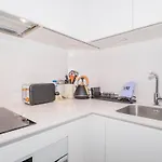 Ybh Pracer, 27 Apartment *