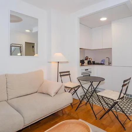 Ybh Pracer, 27 ויגו