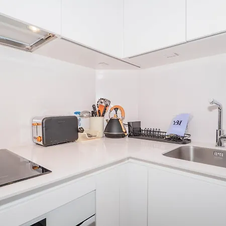 Ybh Pracer, 27 Appartement *