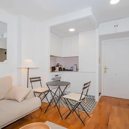 Ybh Pracer, 27 Appartement *